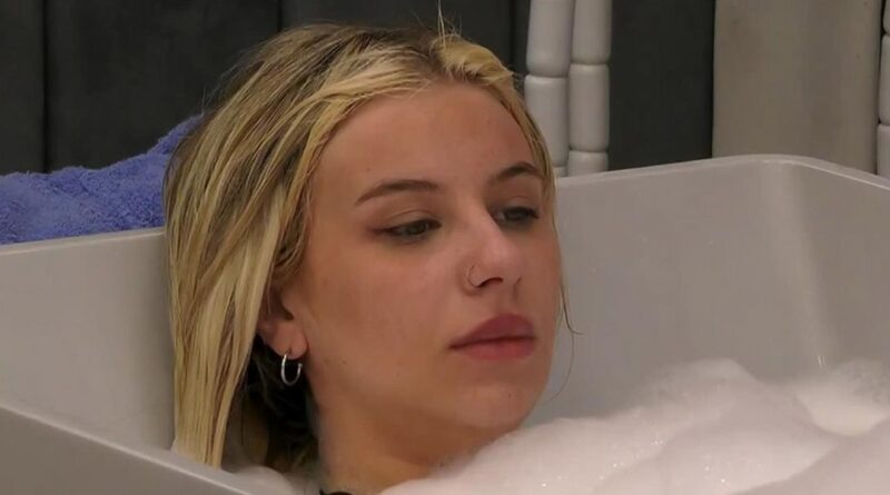 Micol triste bagno GFVIP 7