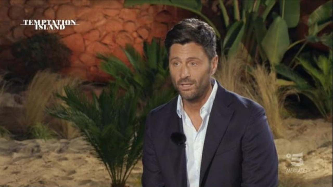 Temptation Island, Tentatrice contattata da claciatore fidanzato